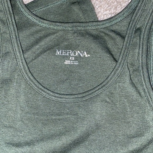 Green Tank - Picture 2 of 2